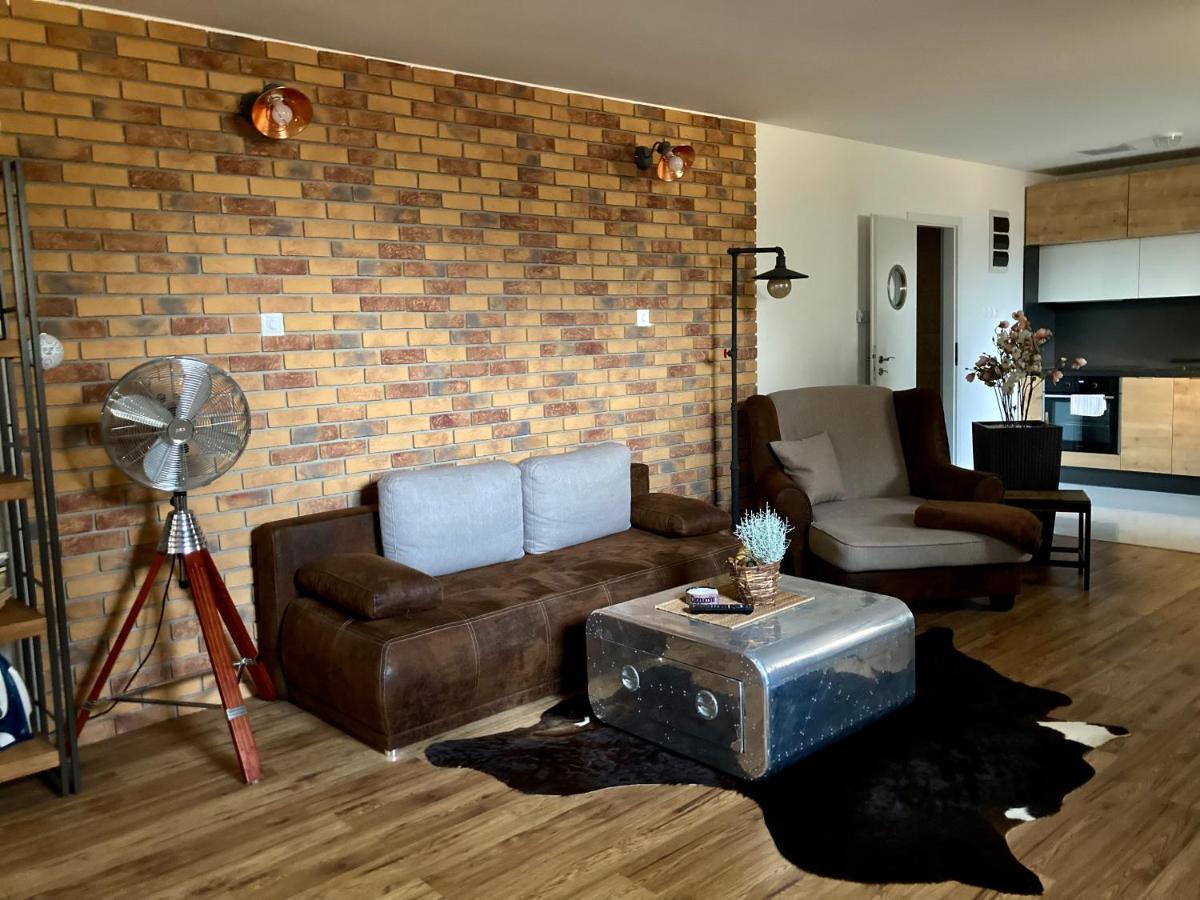Underground Apartment Bratislava-Nivy Экстерьер фото